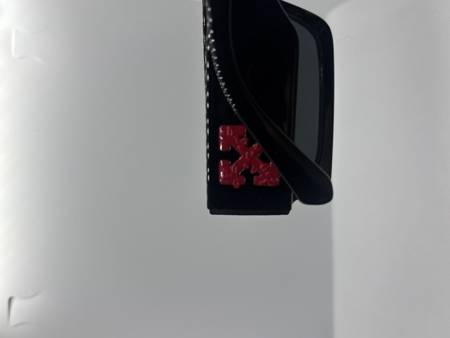 Off-White Black Frame, Red Arrows