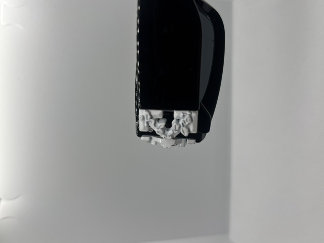 Off-White Black Frame, Arrow Hardware